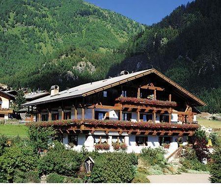 Residence Gruenwald Вальес Экстерьер фото